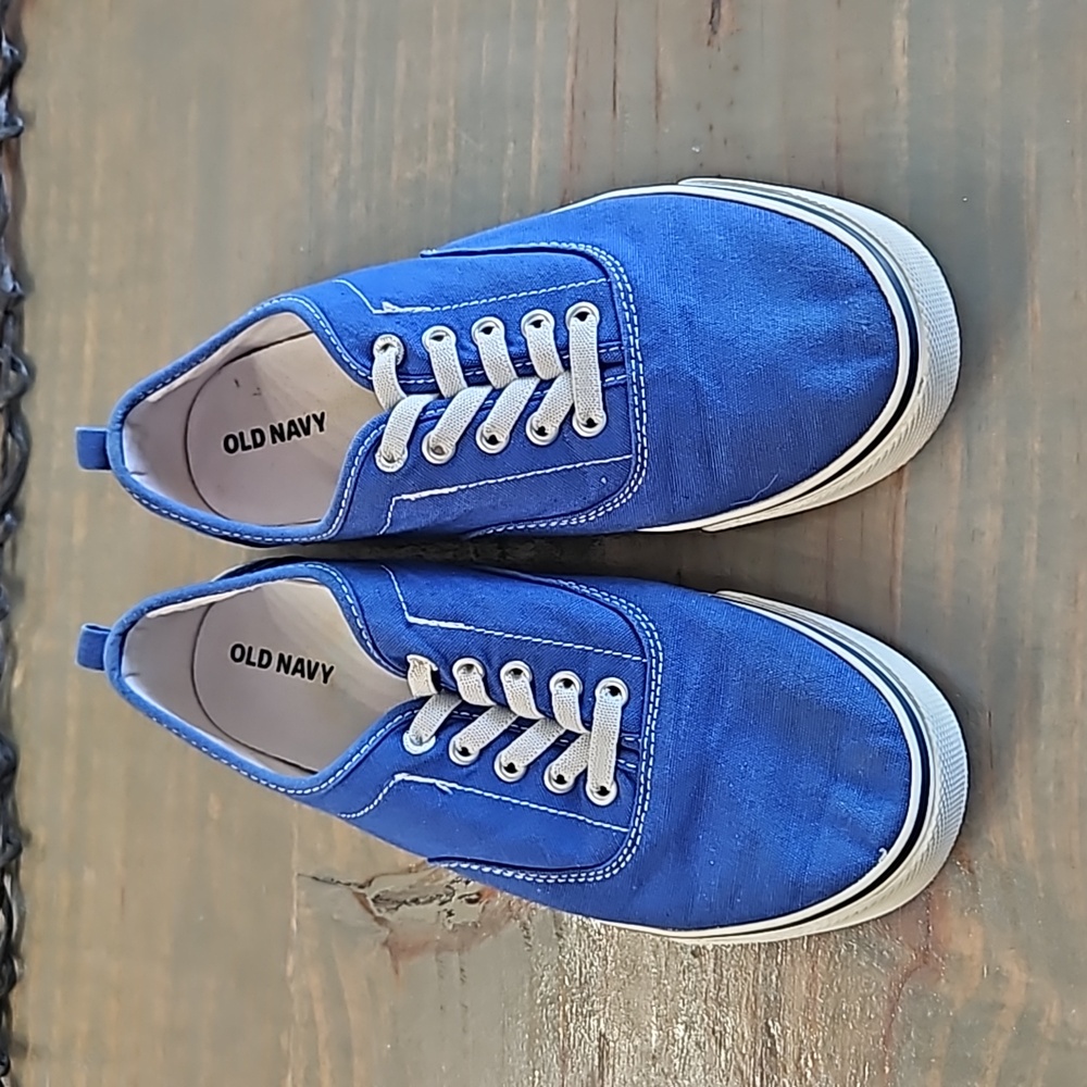 Old Navy slide on shoes